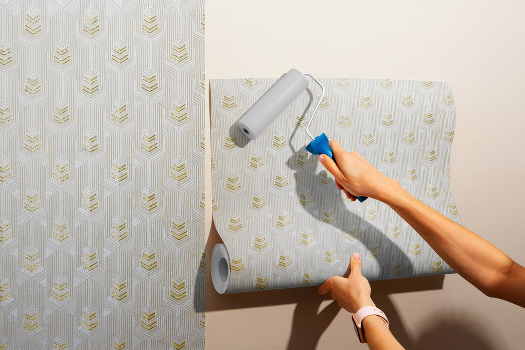 Papier peint Cygne, déco dorée, 42 po x 610 po. 1 rouleau